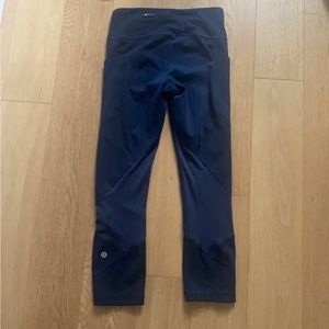Lululemon Navy Crop Leggings
